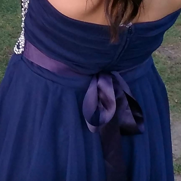 Short Navy semi formal dress - Picture 4 of 7